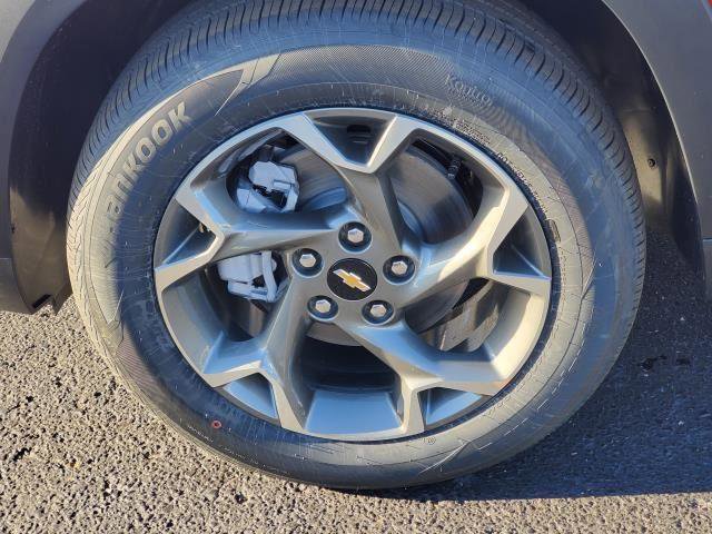 New 2026 Chevrolet Trax LT image 5