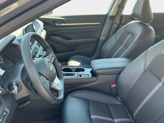Used 2025 Nissan Altima 2.5 SR image 11