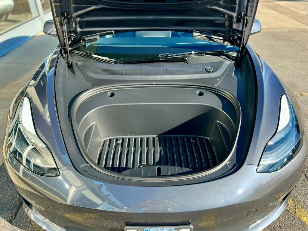 Used 2023 Tesla Model 3 Standard Range image 10
