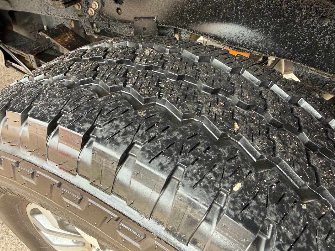 Used 2022 Ford F350 Lariat w/ FX4 Off-Road Package image 13