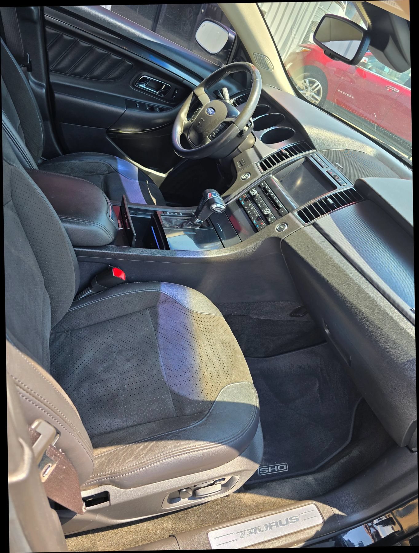 Used 2012 Ford Taurus SHO AWD/4WD image 14