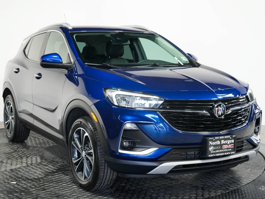 Used 2023 Buick Encore GX Select AWD/4WD image 3