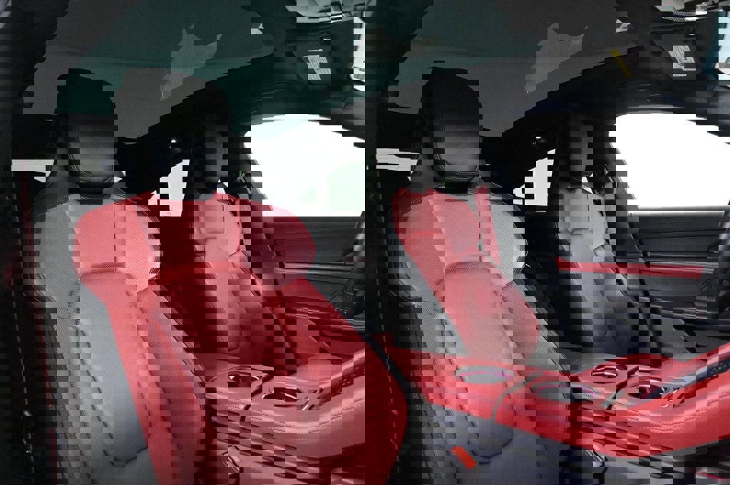 Used 2025 Porsche Taycan 4S image 18