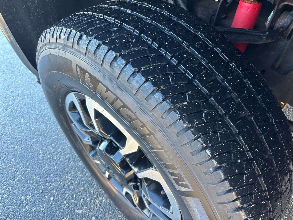 Used 2019 GMC Sierra 2500 SLE image 8