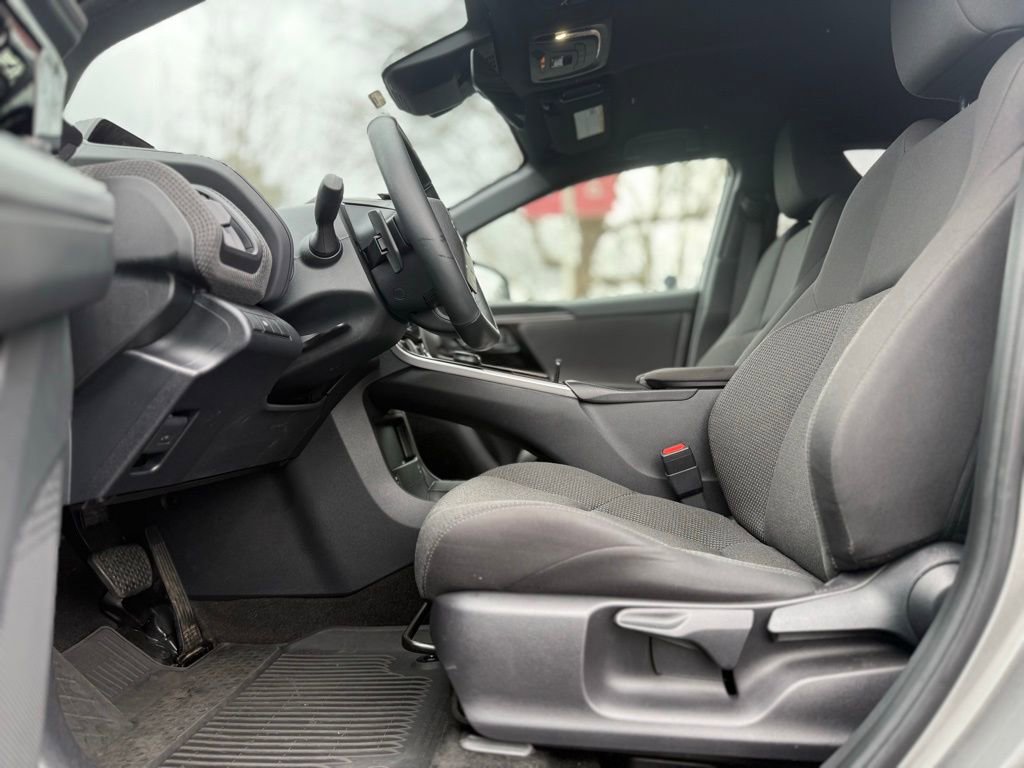 Used 2024 Subaru Solterra Premium image 12