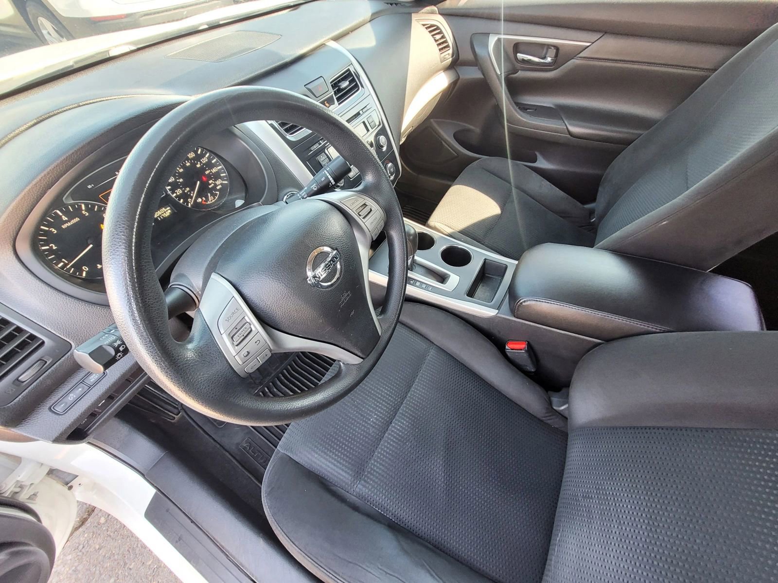 Used 2015 Nissan Altima 2.5 S w/ Power Driver Seat Package image 4