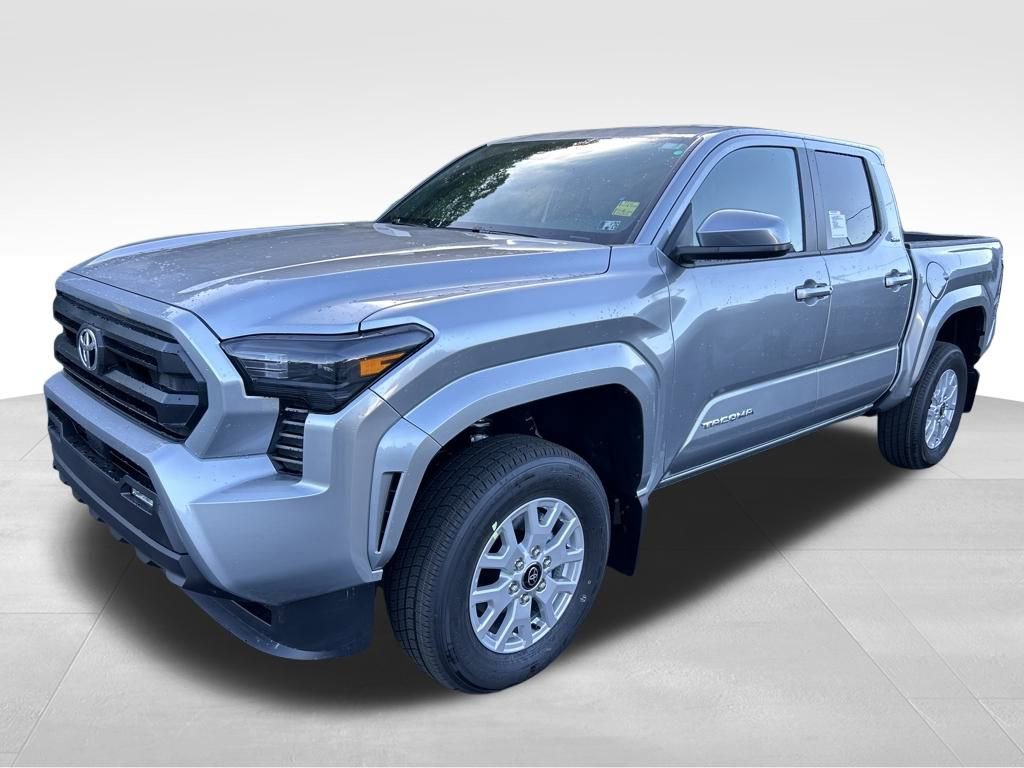 New 2025 Toyota Tacoma SR5