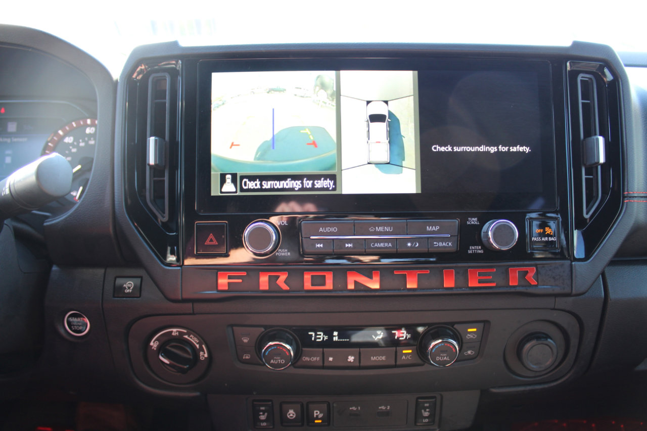 Used 2025 Nissan Frontier PRO-4X w/ Pro Premium Package image 18