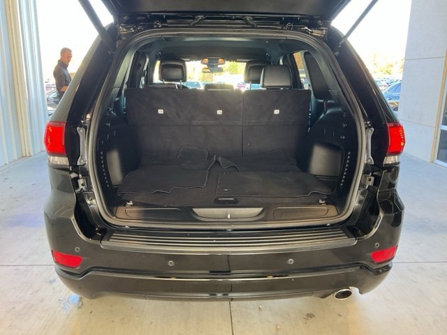 Used 2021 Jeep Grand Cherokee Laredo X image 16