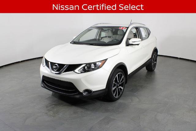 Certified 2017 Nissan Rogue Sport SL FWD image 2