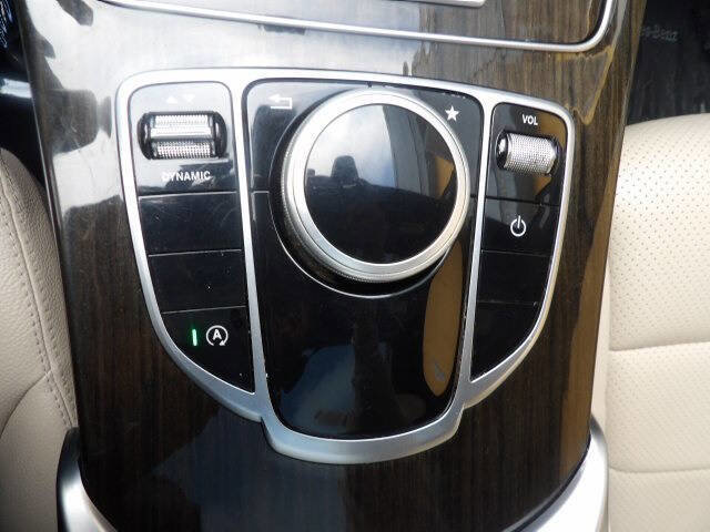 Used 2018 Mercedes-Benz C 300 4MATIC Sedan image 15