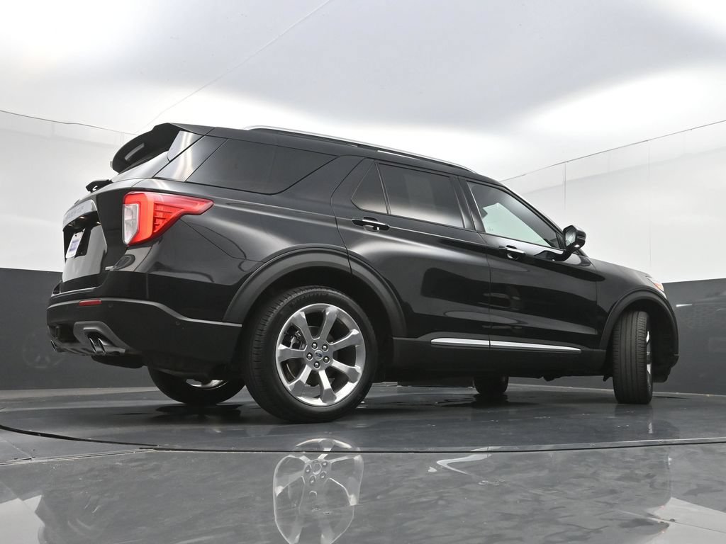 Used 2020 Ford Explorer Platinum w/ Premium Technology Package AWD/4WD image 33