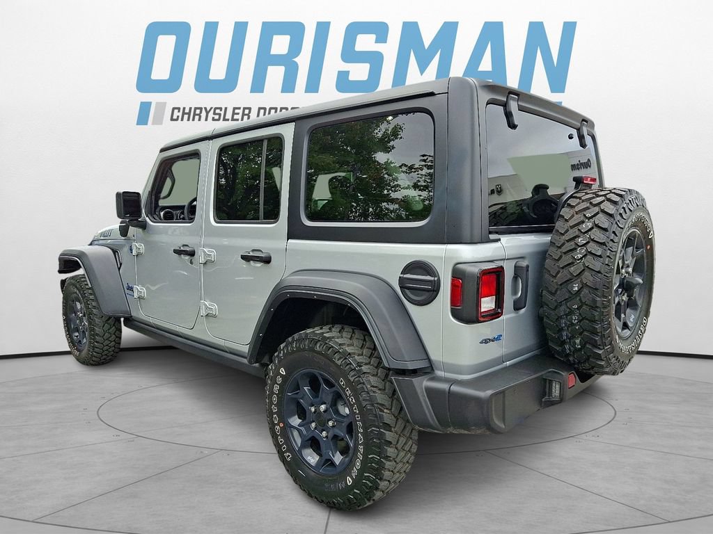 Used 2023 Jeep Wrangler Unlimited w/ Cold Weather Group AWD/4WD image 4