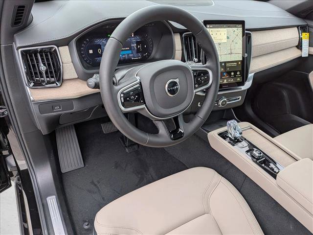 New 2026 Volvo XC90 B5 Plus w/ Protection Package image 3