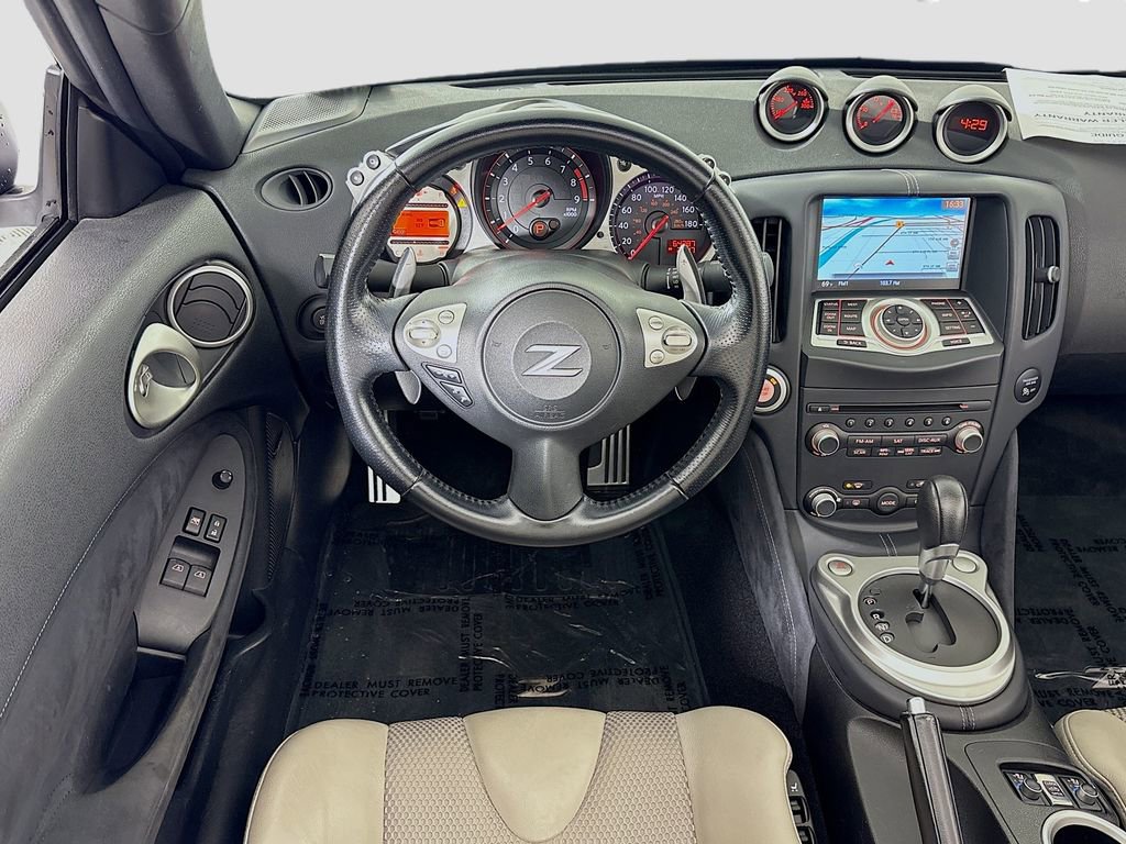 Used 2010 Nissan 370Z Touring w/ Sport Pkg image 25