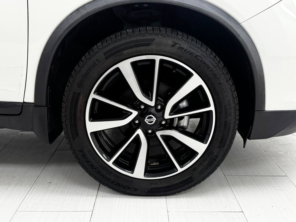 Used 2018 Nissan Rogue SL w/ Premium Package image 44