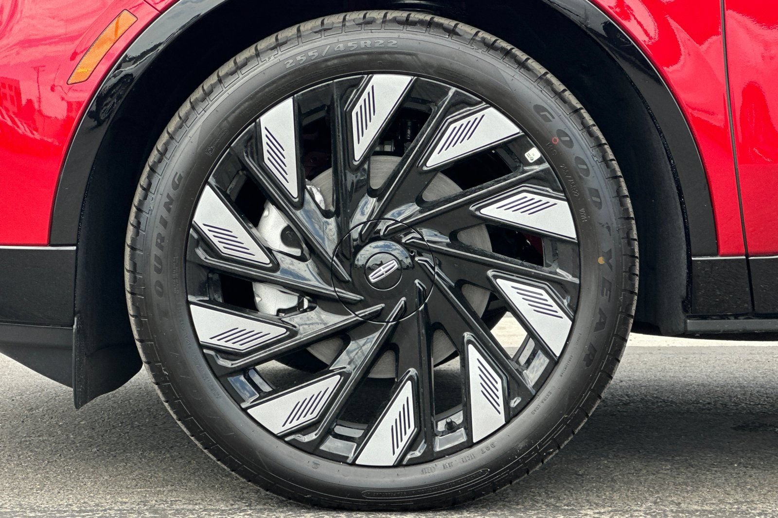 New 2026 Lincoln Nautilus Reserve w/ Jet Appearance Package AWD/4WD image 25