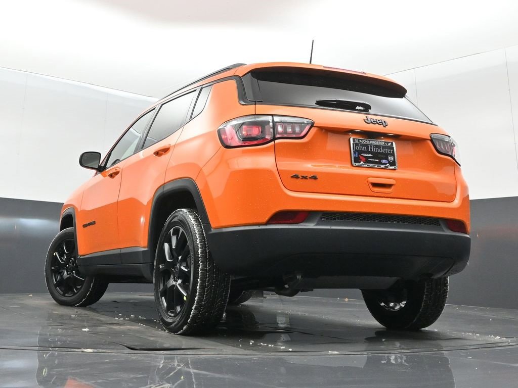 New 2026 Jeep Compass Latitude image 32