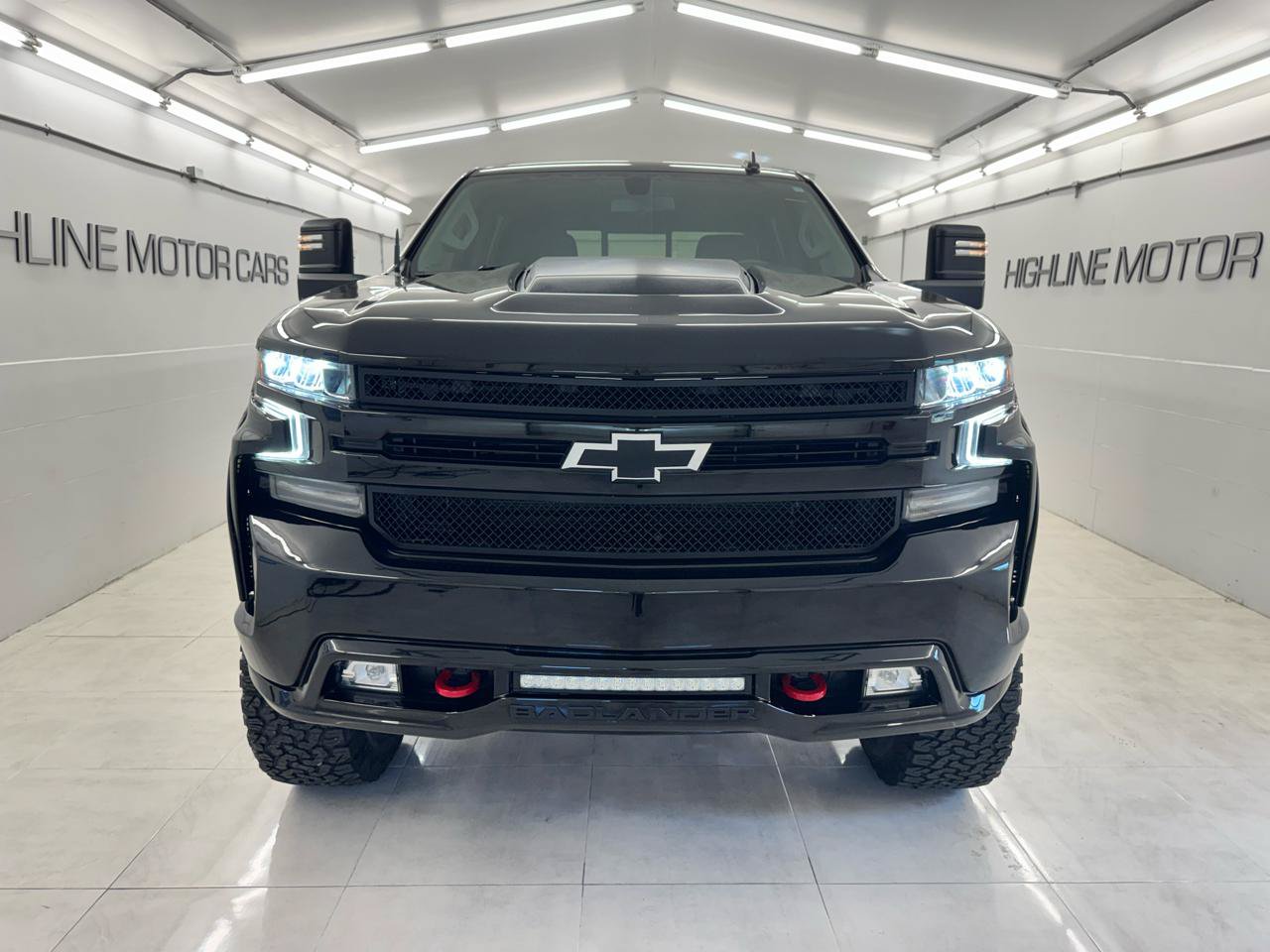 Used 2021 Chevrolet Silverado 1500 RST w/ Convenience Package II AWD/4WD image 2