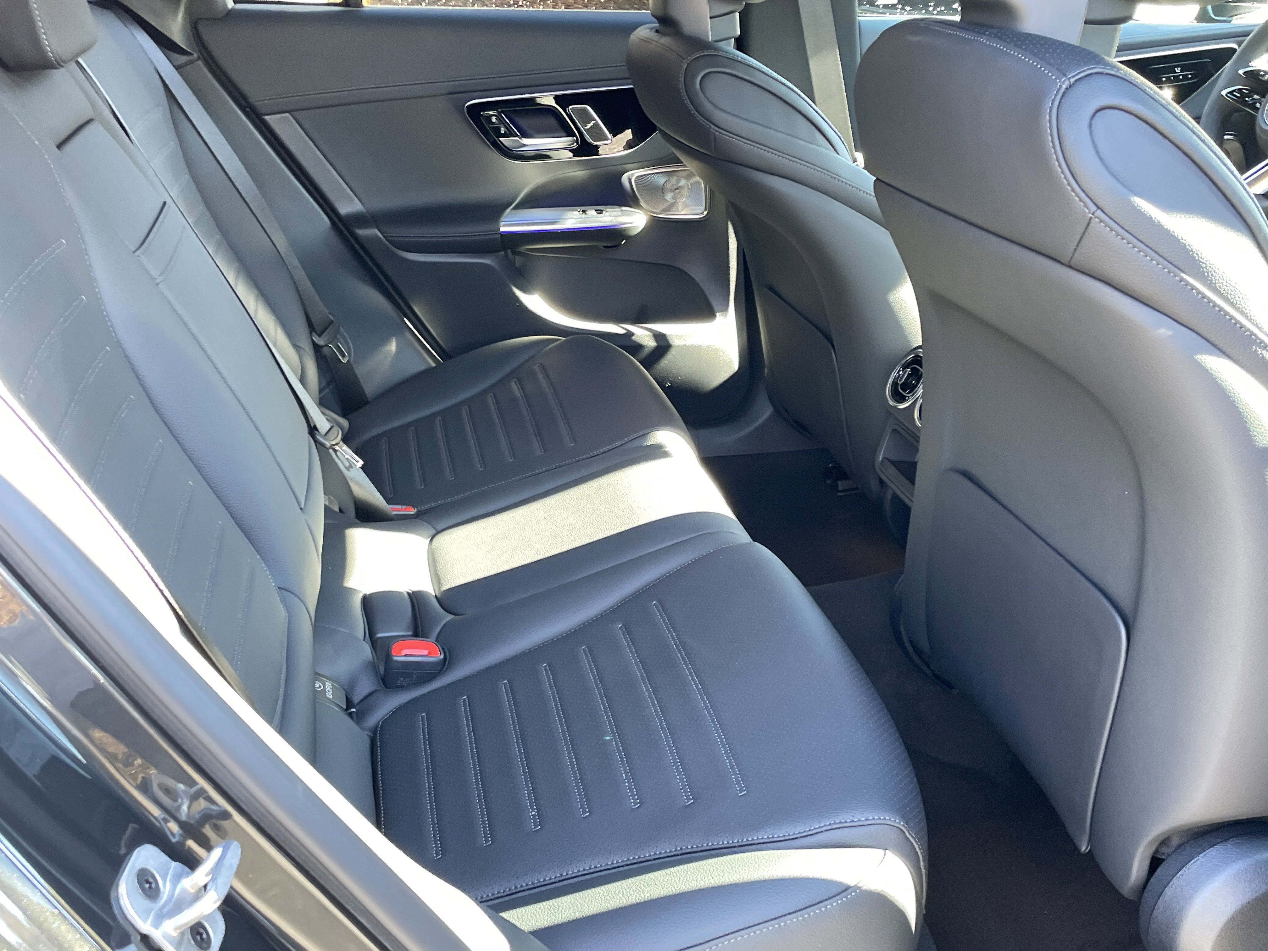 New 2026 Mercedes-Benz GLC 300 4MATIC image 39