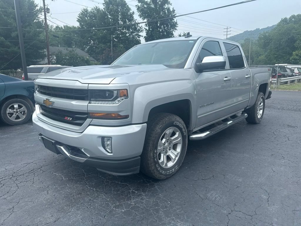 Used 2018 Chevrolet Silverado 1500 LT w/ All Star Edition AWD/4WD image 3