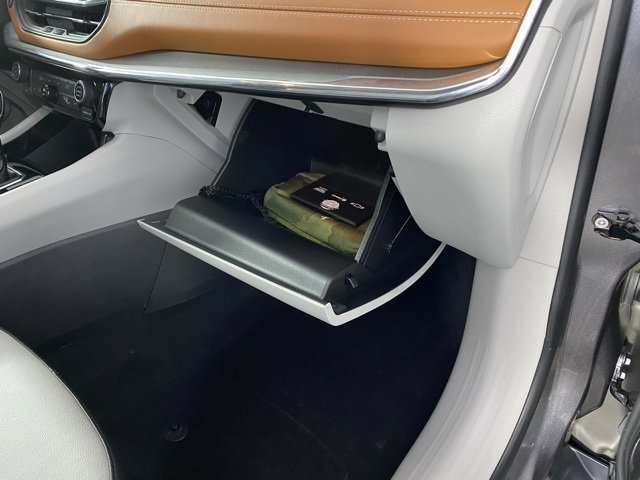 Used 2022 Jeep Compass Limited image 31