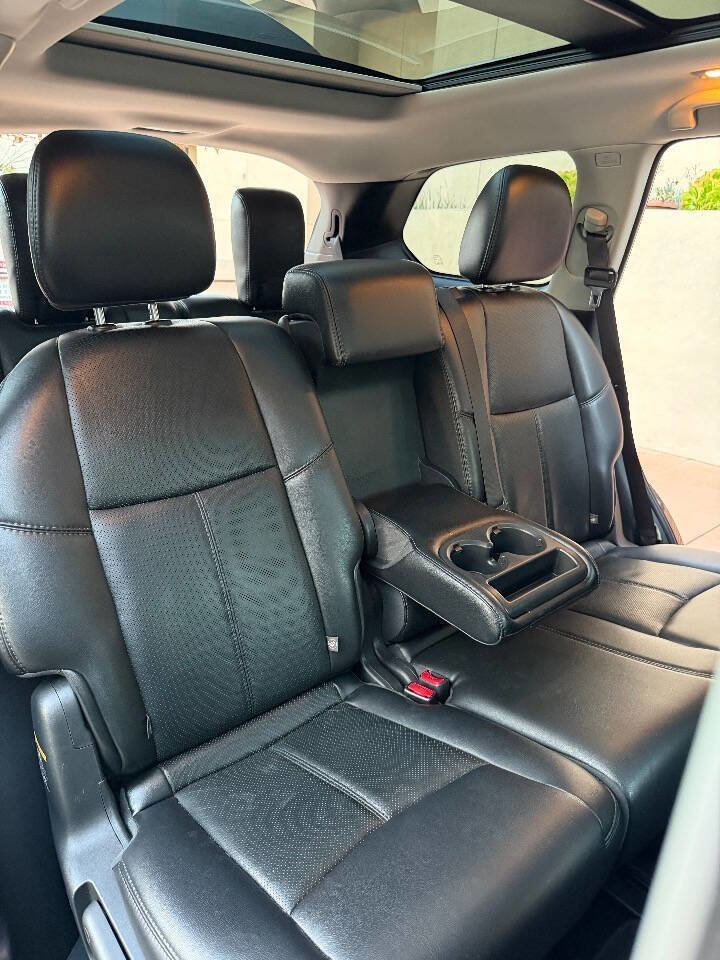 Used 2016 Nissan Pathfinder Platinum w/ Cargo Package image 20