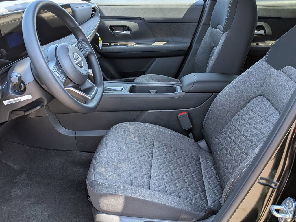 New 2026 Nissan Kicks SV w/ SV Premium Package AWD/4WD image 12