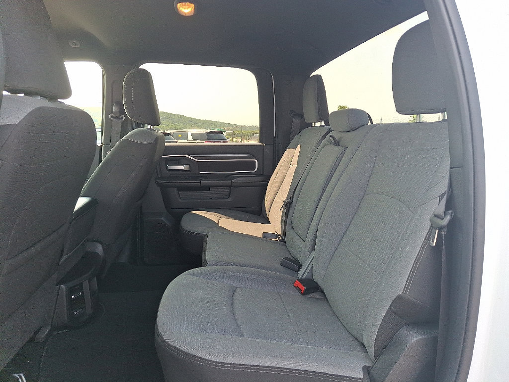 Used 2024 RAM 2500 Big Horn AWD/4WD image 11