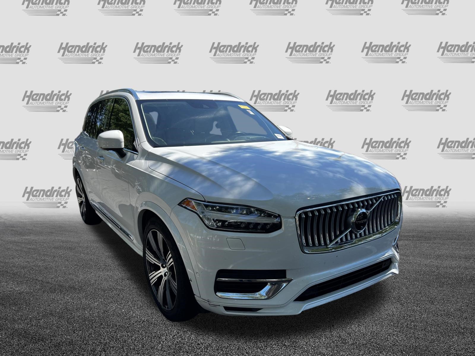 Used 2021 Volvo XC90 T8 Inscription w/ Protection Package AWD/4WD image 2