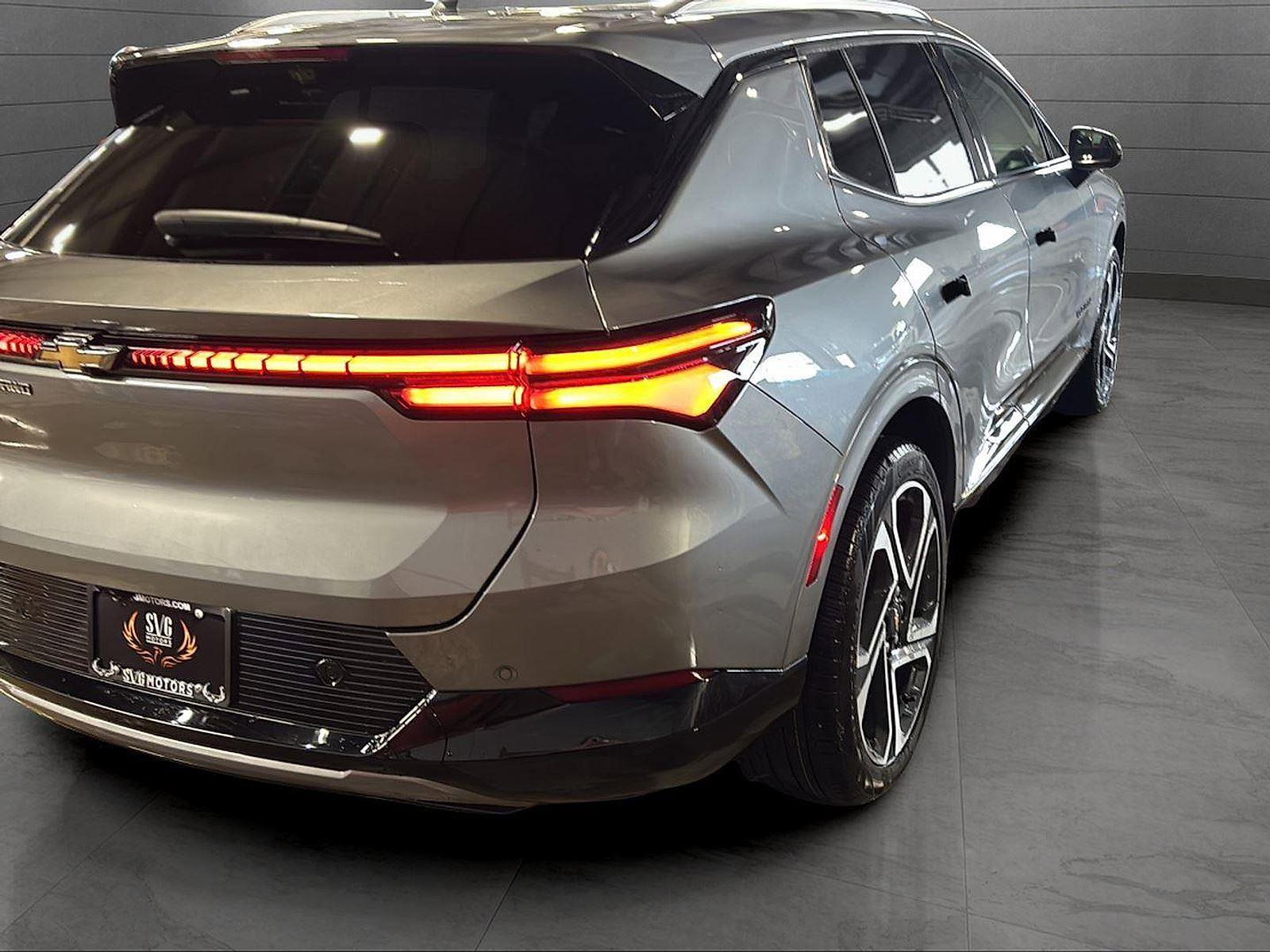 New 2026 Chevrolet Equinox EV LT image 5