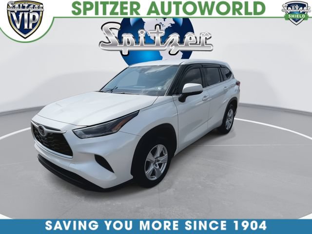 Used 2021 Toyota Highlander L FWD image 4