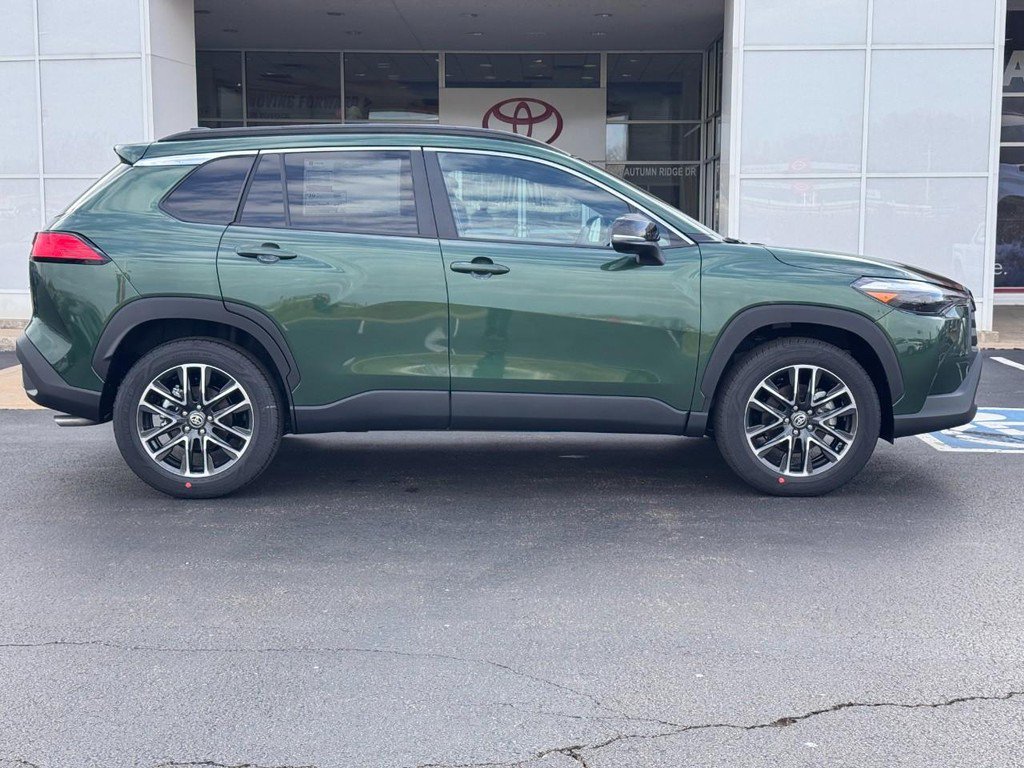 New 2026 Toyota Corolla Cross XLE image 2