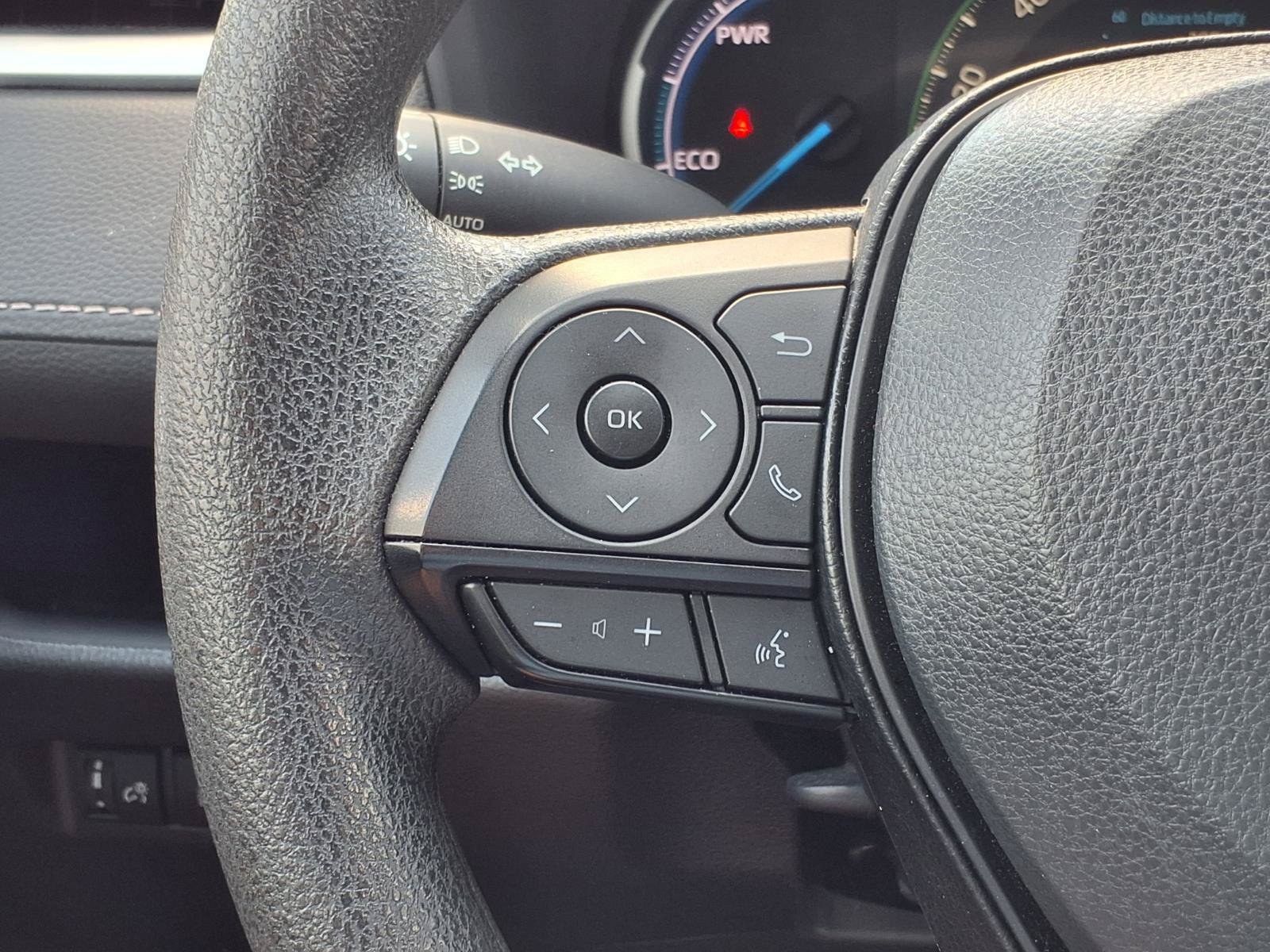 Used 2025 Toyota RAV4 XLE AWD/4WD image 20
