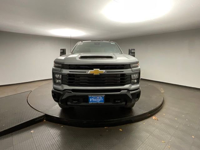 New 2026 Chevrolet Silverado 2500 Custom image 2