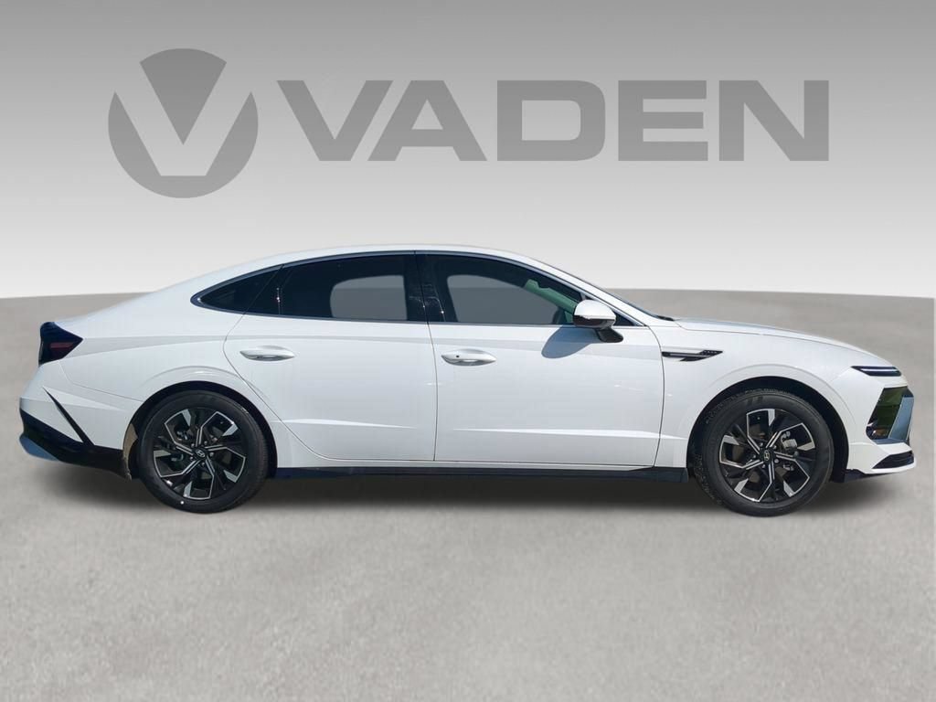 New 2025 Hyundai Sonata SEL AWD/4WD image 2