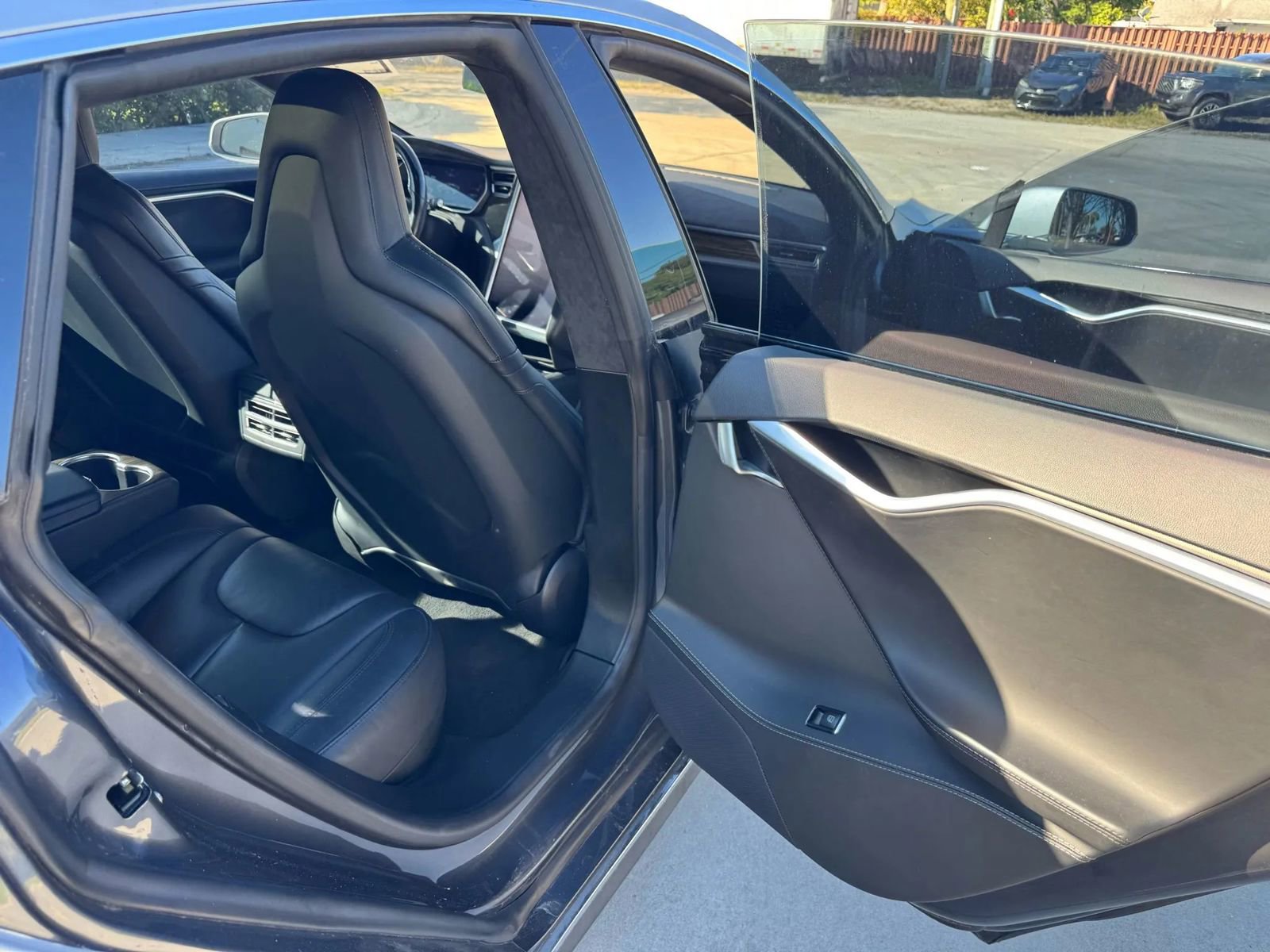 Used 2014 Tesla Model S P85D image 21