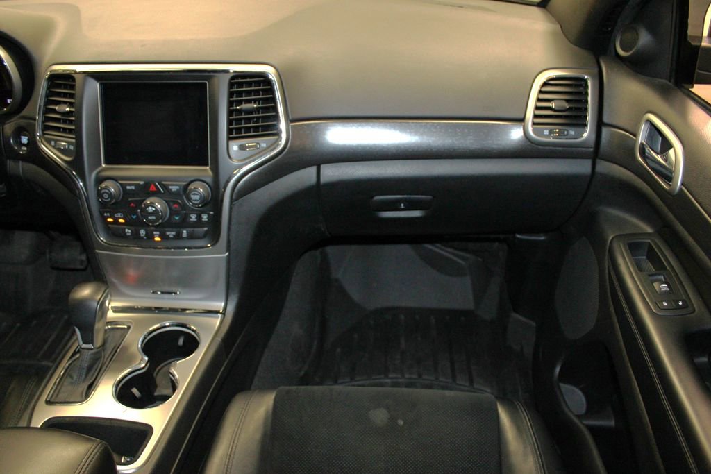 Used 2018 Jeep Grand Cherokee Altitude image 30