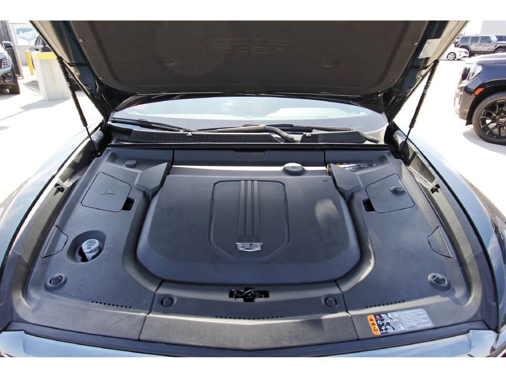 Used 2024 Cadillac Lyriq Sport RWD image 31