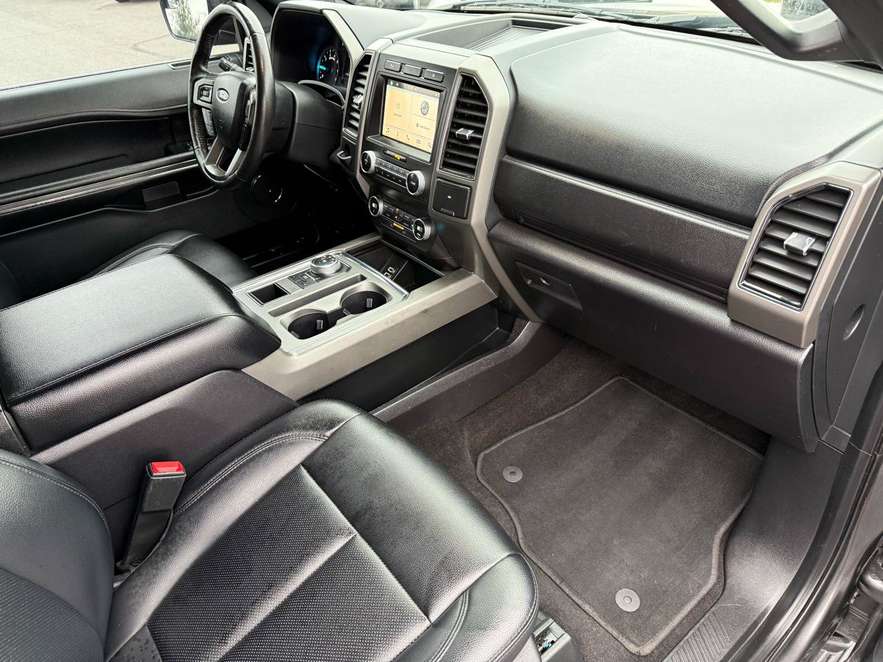 Used 2019 Ford Expedition XLT w/ Equipment Group 201A RWD image 21