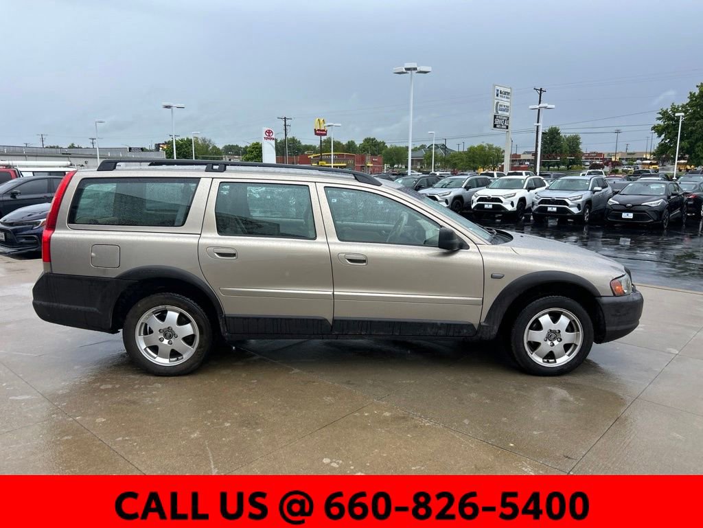 Used 2001 Volvo V70 Cross Country AWD/4WD image 4
