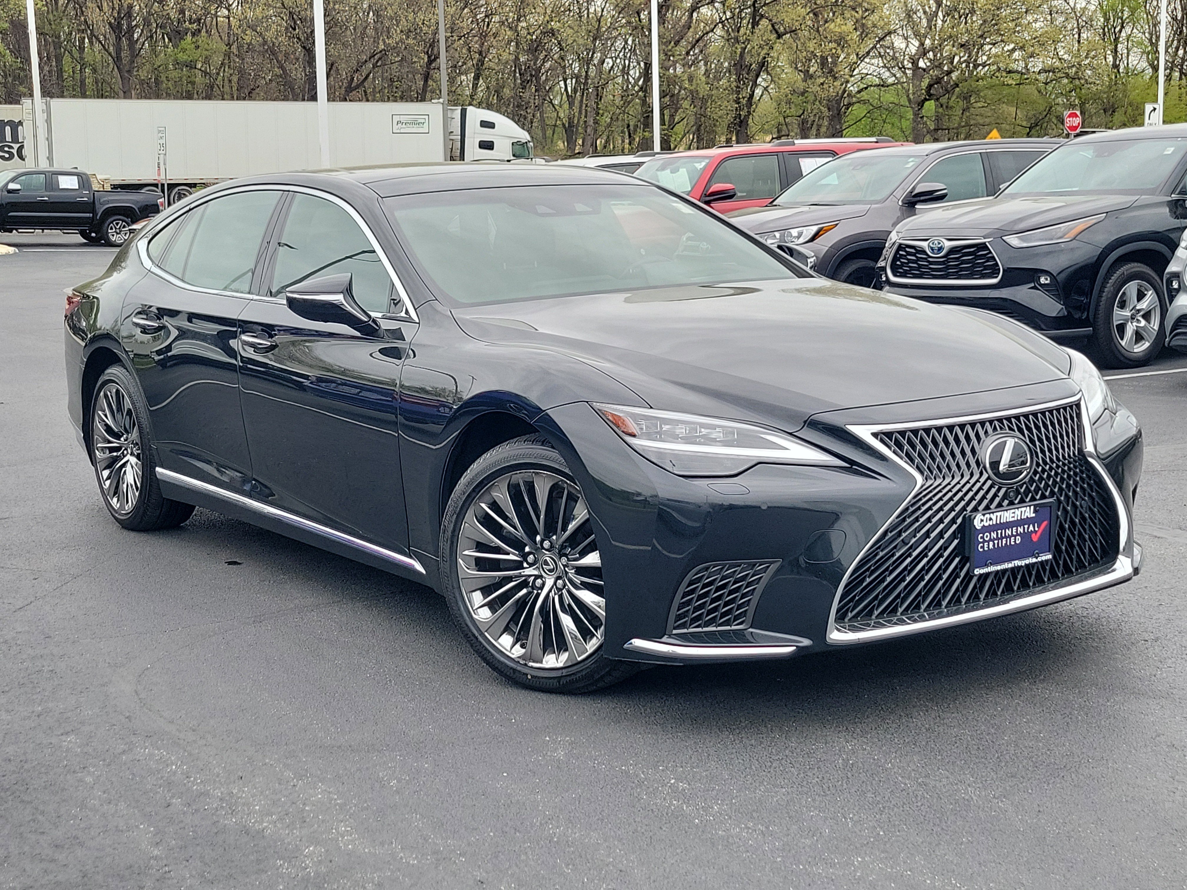 Used 2022 Lexus LS 500 AWD w/ Luxury Package image 2
