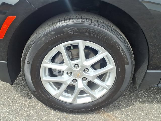 Used 2024 Chevrolet Equinox LS w/ LS Convenience Package FWD image 12