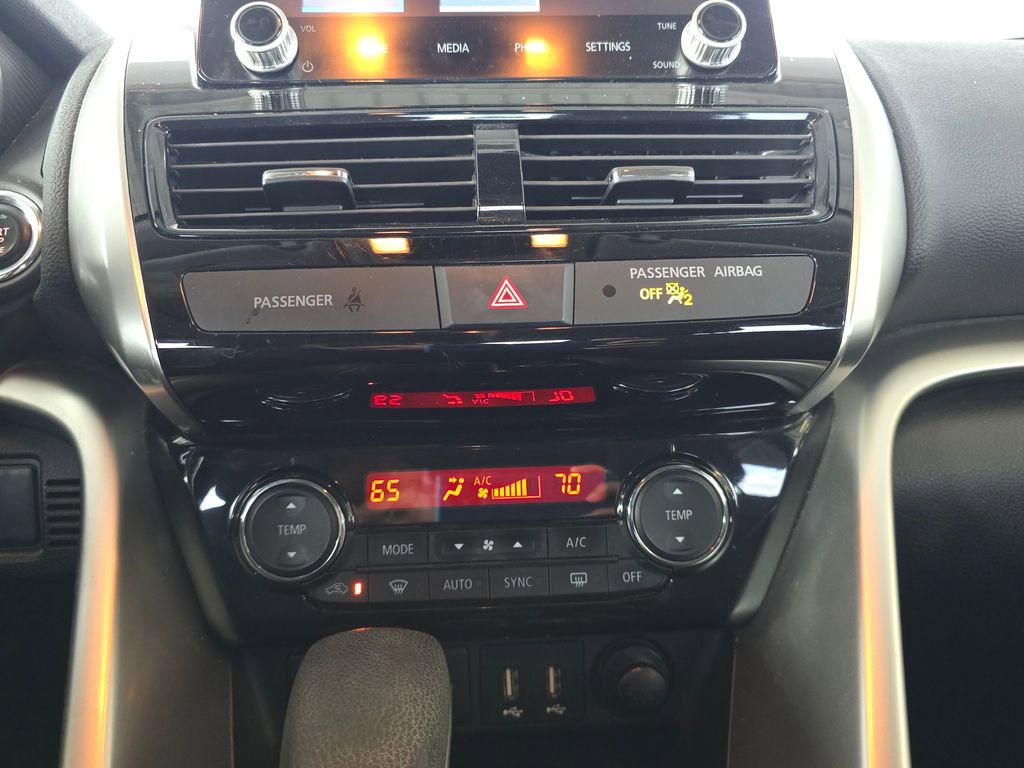 Used 2023 Mitsubishi Eclipse Cross SEL AWD/4WD image 15