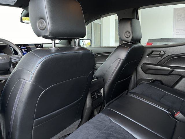 Used 2023 Chevrolet Colorado Trail Boss w/ Technology Package AWD/4WD image 17