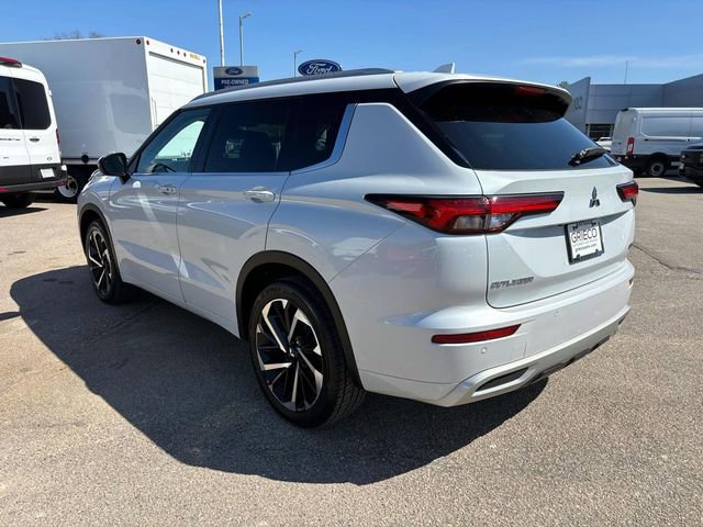 Used 2022 Mitsubishi Outlander SEL image 5
