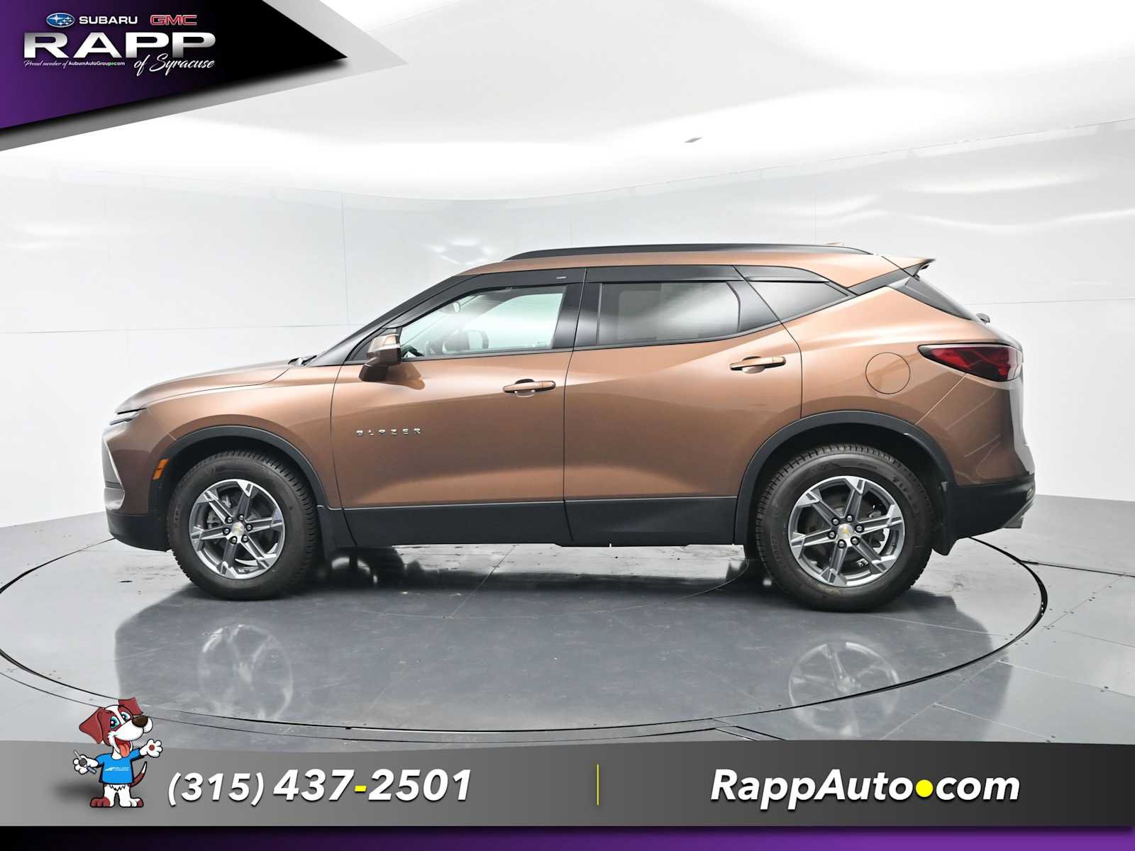 Used 2023 Chevrolet Blazer LT AWD/4WD image 2