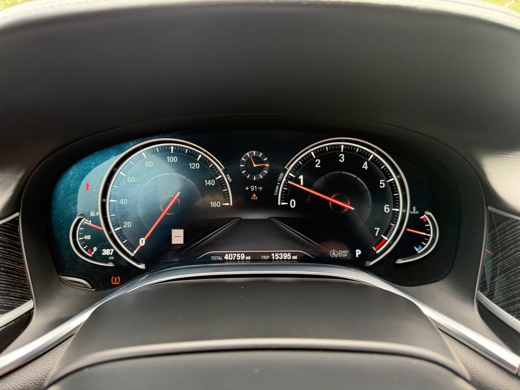 Used 2018 BMW 750i RWD image 24
