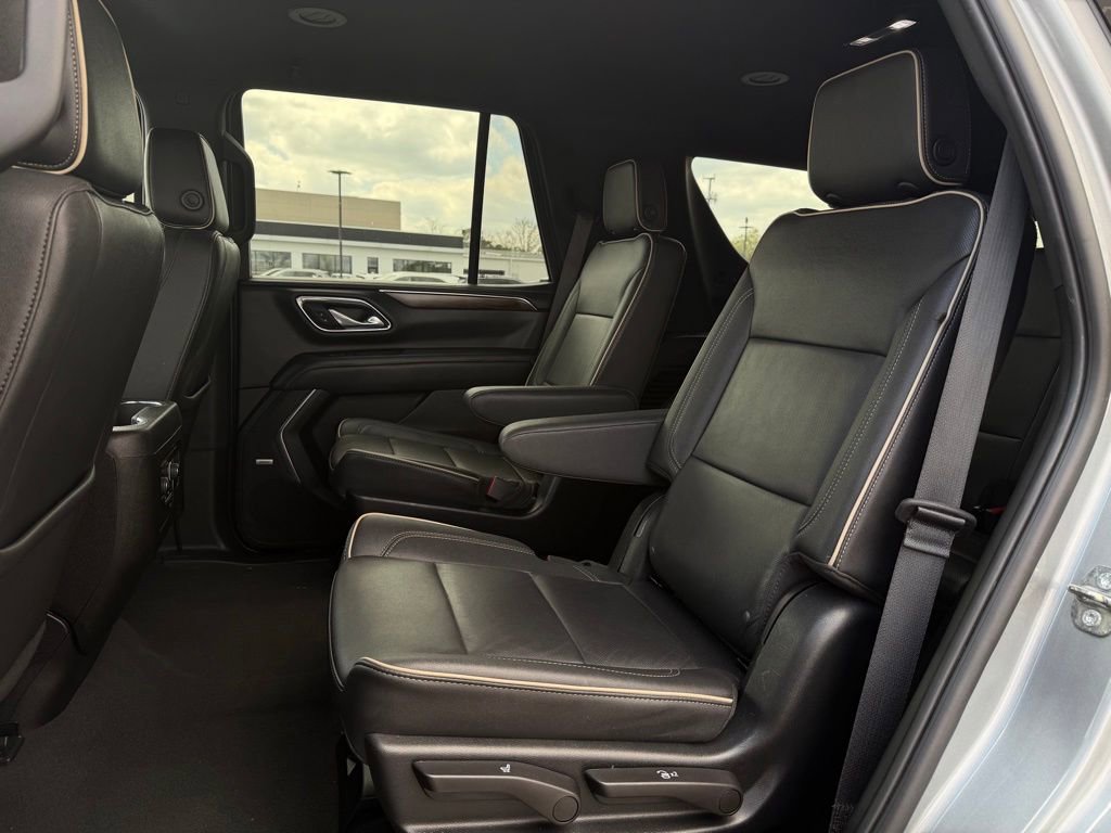 Used 2023 Chevrolet Tahoe Premier AWD/4WD image 26