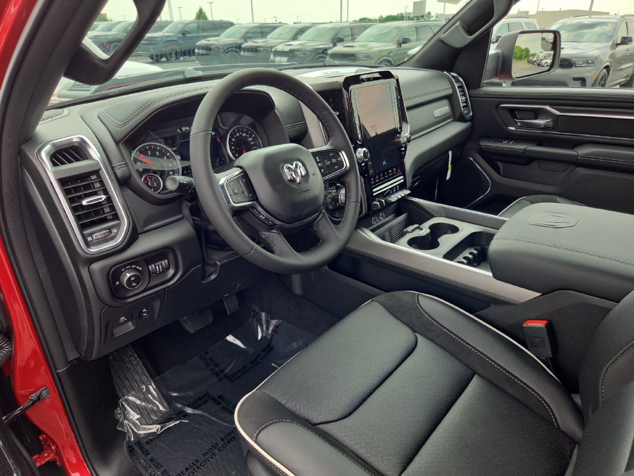 New 2026 RAM 1500 Laramie w/ Sport Appearance Package AWD/4WD image 16